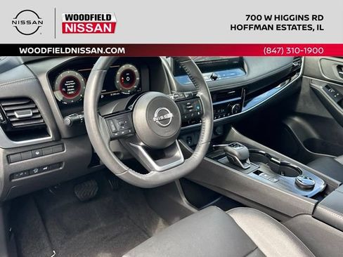 Used 2024 Nissan Rogue SL AWD/4WD image 30