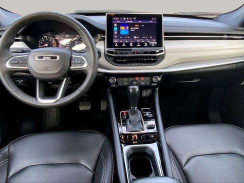 Used 2025 Jeep Compass Limited AWD/4WD image 16