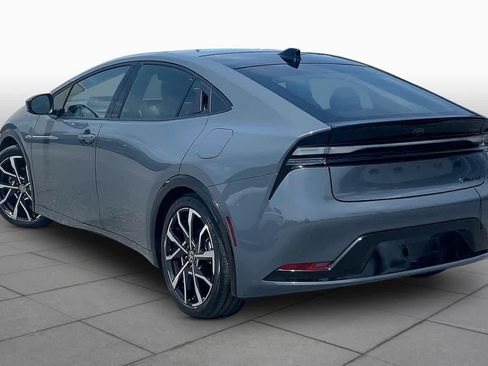 Used 2024 Toyota Prius Prime Premium FWD image 12