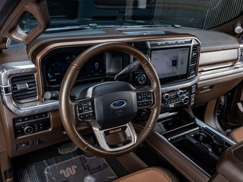 Used 2024 Ford F350 King Ranch w/ FX4 Off-Road Package image 16
