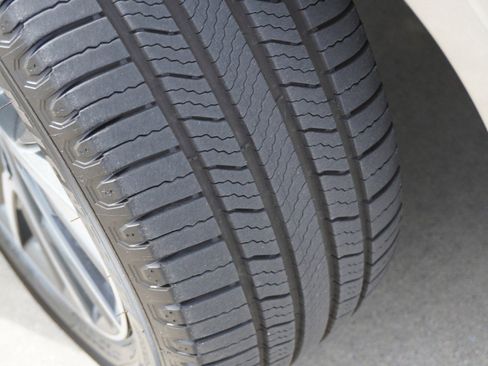 Used 2017 Lexus ES 350 w/ Luxury Package image 12