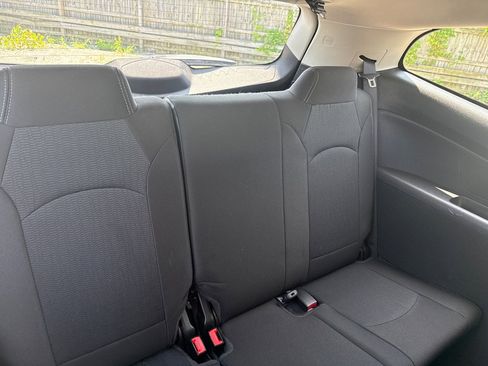 Used 2016 Chevrolet Traverse LT image 14