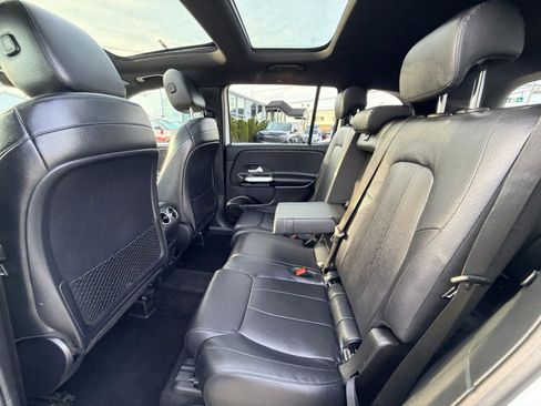 Used 2020 Mercedes-Benz GLB 250 4MATIC image 25