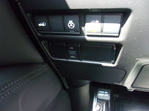 Used 2023 Nissan Armada SL w/ Midnight Edition Package image 22