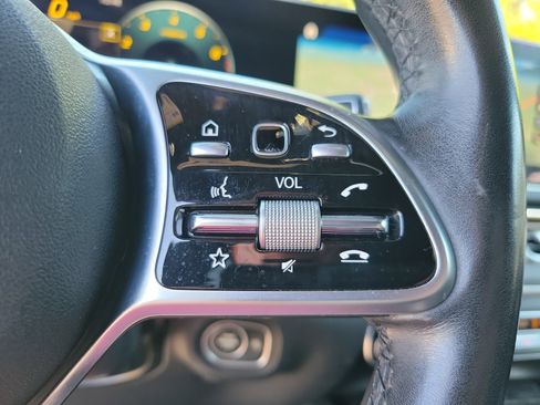 Used 2022 Mercedes-Benz GLE 350 w/ Premium Package image 23