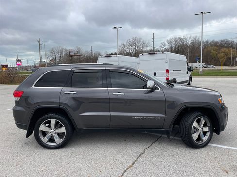 Used 2016 Jeep Grand Cherokee Limited image 2