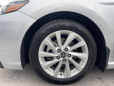 Used 2024 Toyota Camry SE FWD image 32