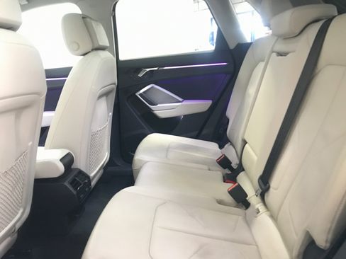 Used 2022 Audi Q3 2.0T Premium Plus image 13