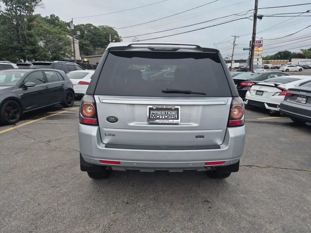 Used 2014 Land Rover LR2 HSE AWD/4WD image 5