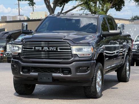 Used 2020 RAM 2500 Laramie AWD/4WD image 3