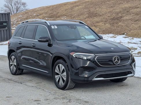 Used 2023 Mercedes-Benz EQB 300 4MATIC image 9