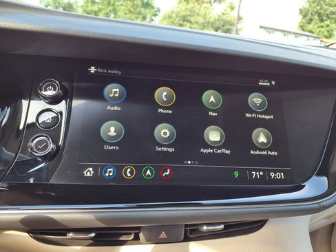 Used 2023 Buick Envision Avenir AWD/4WD image 4