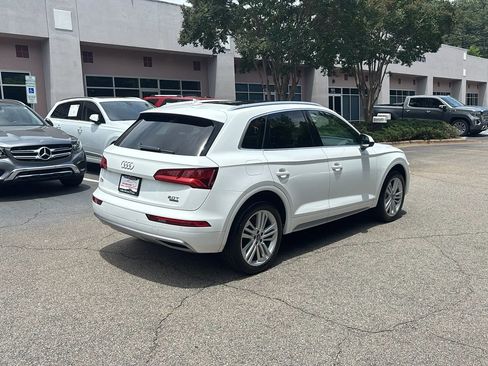 Used 2018 Audi Q5 2.0T Premium Plus w/ Premium Plus Package AWD/4WD image 5