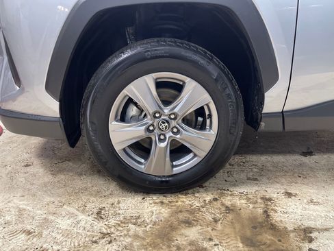 Certified 2025 Toyota RAV4 XLE AWD/4WD image 4