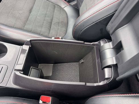 Certified 2022 Ford Escape SEL w/ SEL Stealth AWD Package image 42