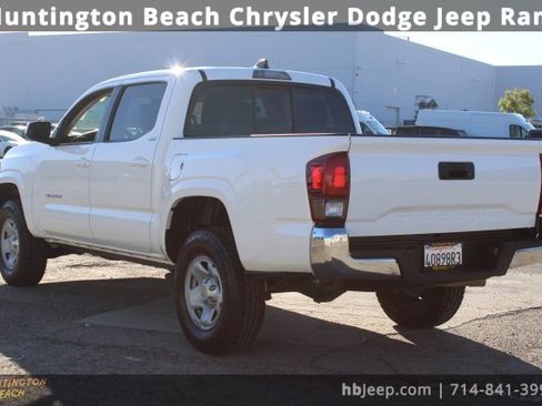 Used 2023 Toyota Tacoma SR5 image 3