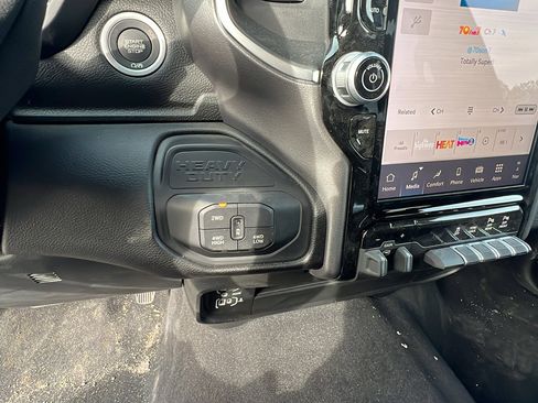 Used 2025 RAM 2500 Big Horn image 30