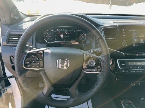 Certified 2019 Honda Passport Touring image 10