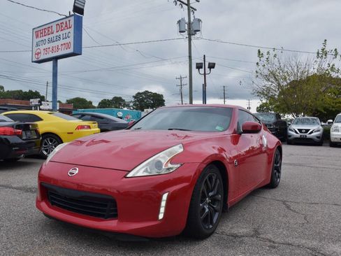 Used 2016 Nissan 370Z Touring w/ Aerodynamics Package image 3