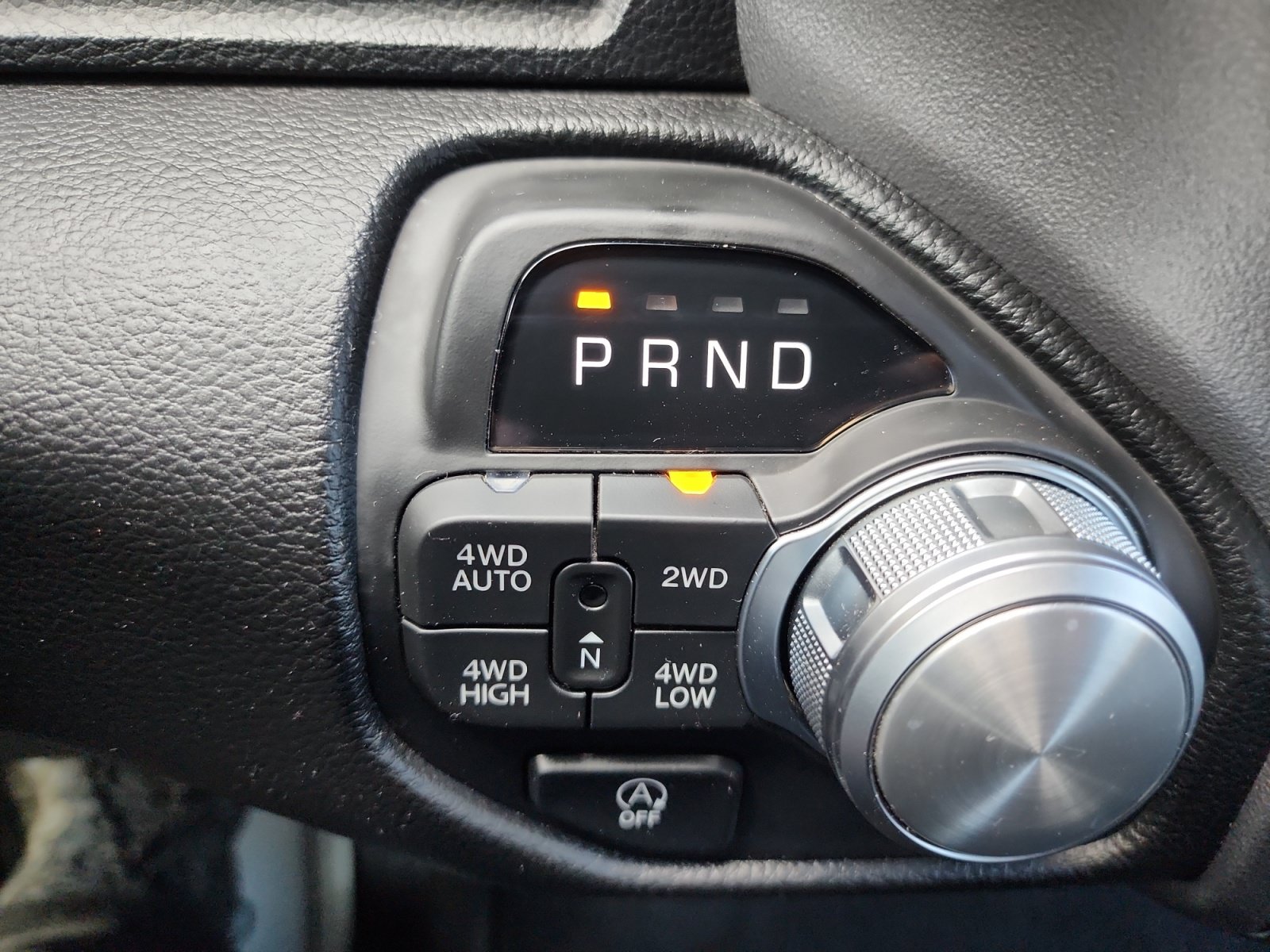 Used 2025 RAM 1500 Laramie AWD/4WD image 23