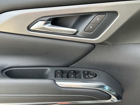 New 2026 Chevrolet Traverse LT image 19