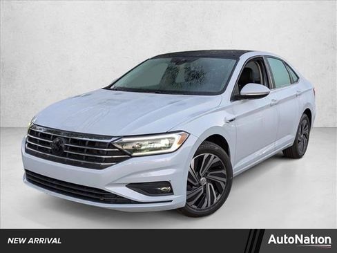 Used 2019 Volkswagen Jetta SEL Premium image 1