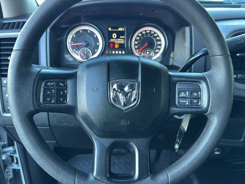 Used 2018 RAM 2500 Tradesman w/ Chrome Appearance Group image 17