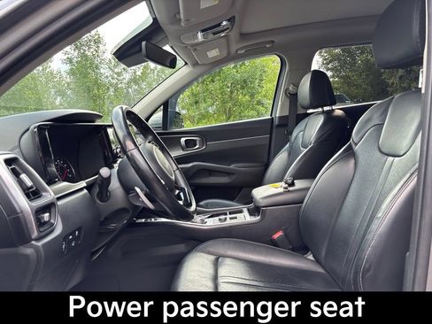Certified 2023 Kia Sorento EX w/ Panoramic Sunroof Package AWD/4WD image 12