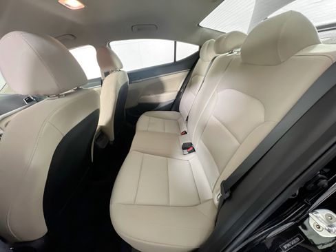Used 2018 Hyundai Elantra SEL image 22