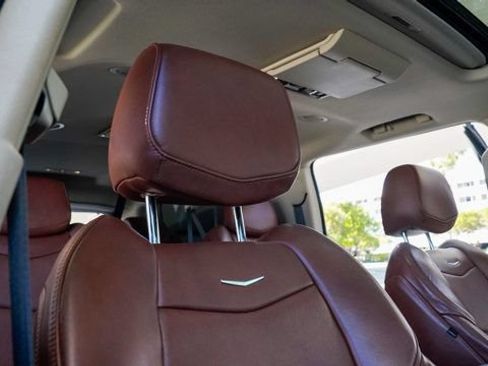 Used 2019 Cadillac Escalade ESV Premium Luxury RWD image 82