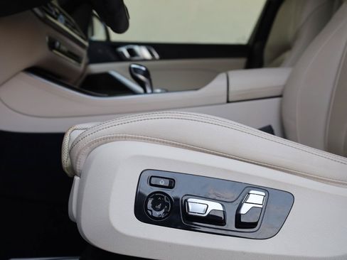 Used 2020 BMW X5 xDrive40i w/ Executive Package AWD/4WD image 19