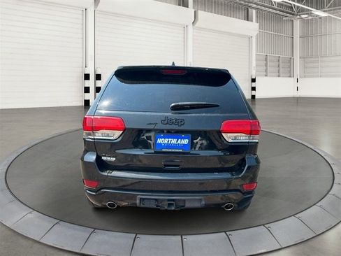 Used 2015 Jeep Grand Cherokee Altitude AWD/4WD image 3