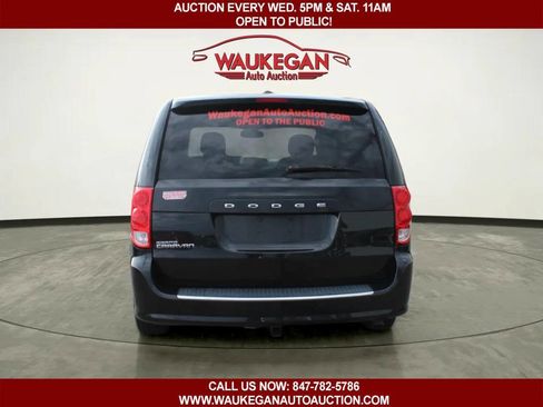 Used 2014 Dodge Grand Caravan SE FWD image 6