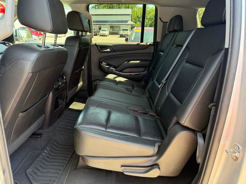 Used 2019 GMC Yukon XL SLT w/ Open Road Package AWD/4WD image 27