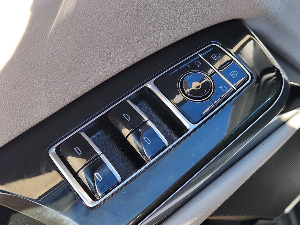 Used 2025 Cadillac Escalade Sport w/ Touring Package AWD/4WD image 46
