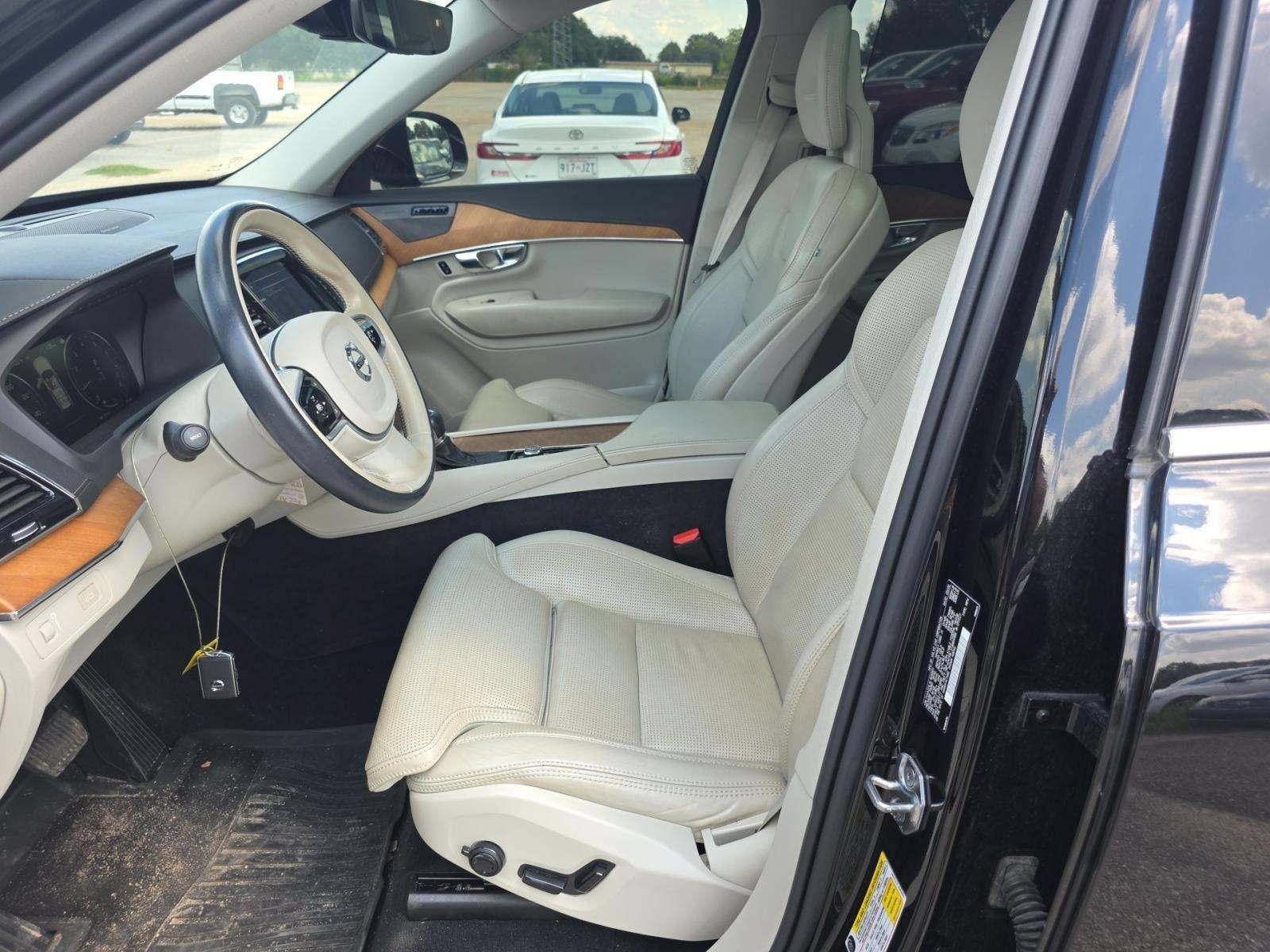 Used 2020 Volvo XC90 T6 Inscription w/ Protection Package Premier AWD/4WD image 6