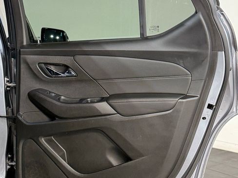 Used 2020 Chevrolet Traverse LT FWD image 58
