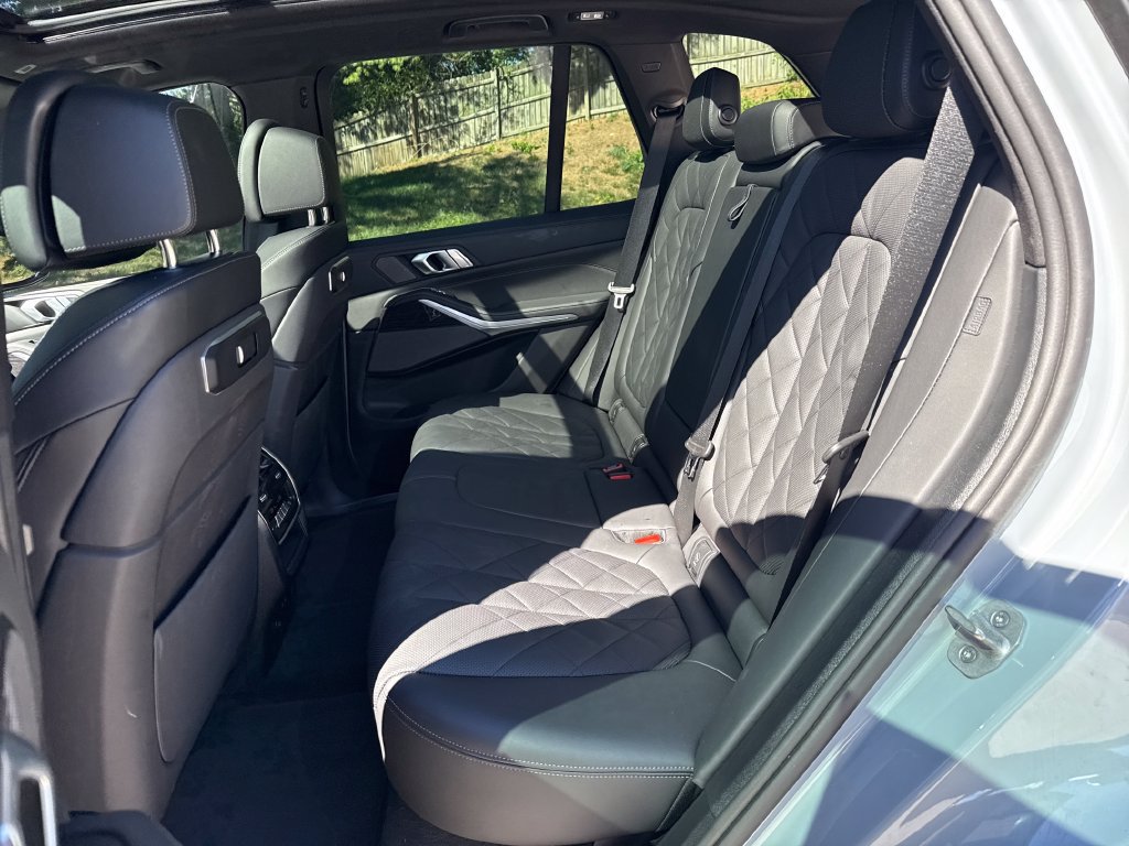 Used 2025 BMW X5 M60i w/ Climate Comfort Package AWD/4WD image 28