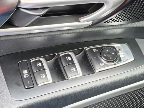 Used 2025 Kia Telluride S FWD image 21