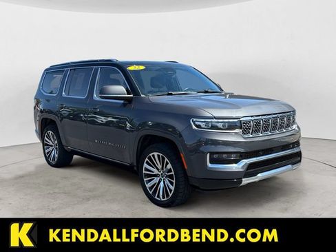 Used 2022 Jeep Grand Wagoneer Series III w/ Flexible Seating Group AWD/4WD image 7