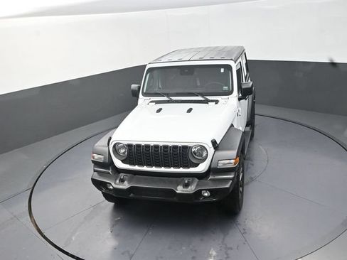 Used 2024 Jeep Wrangler Sport AWD/4WD image 13