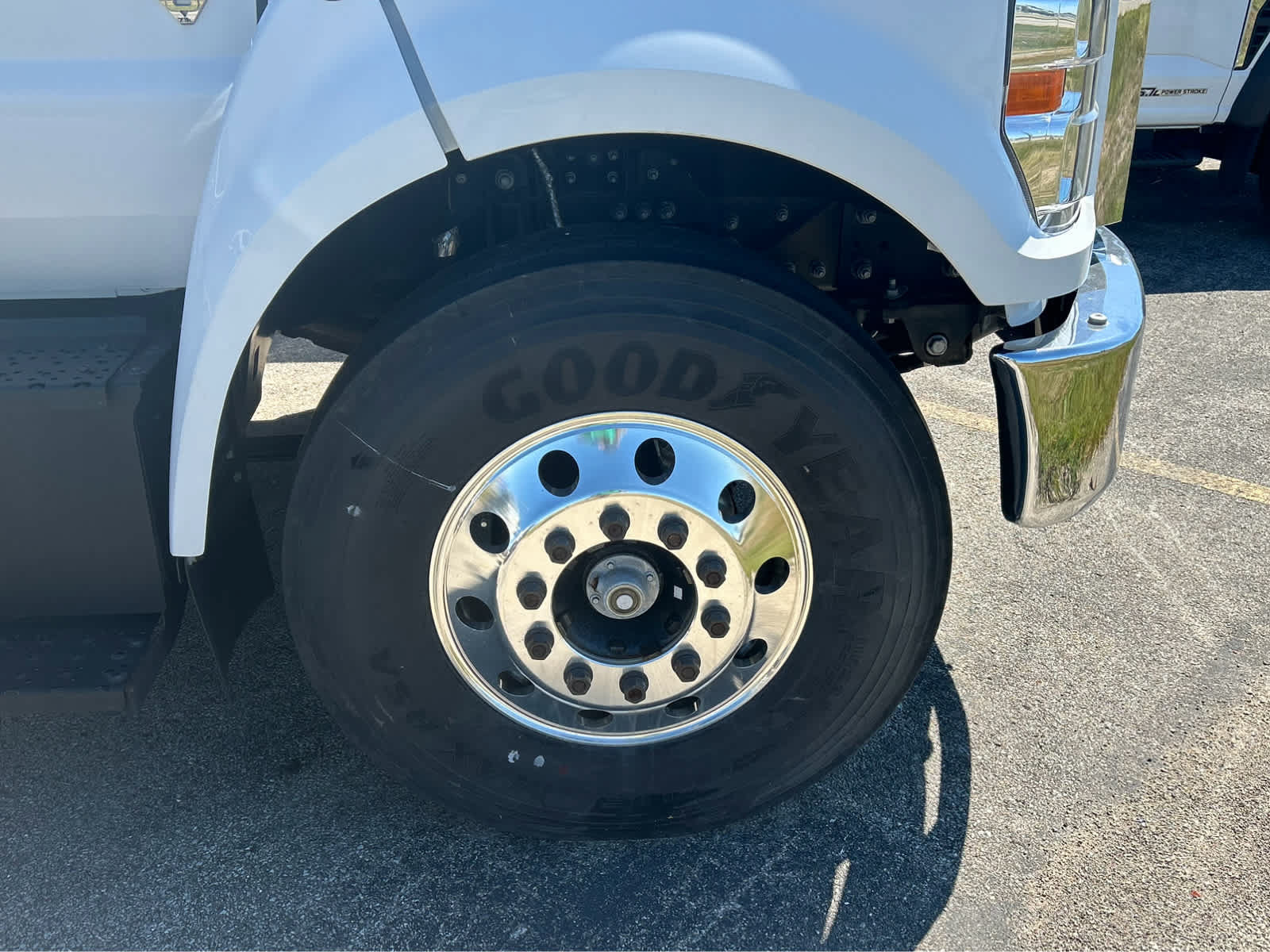 Used 2023 Ford F650 2WD Crew Cab Super Duty image 31