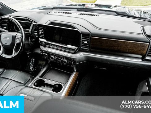 Used 2024 Chevrolet Silverado 3500 High Country image 25