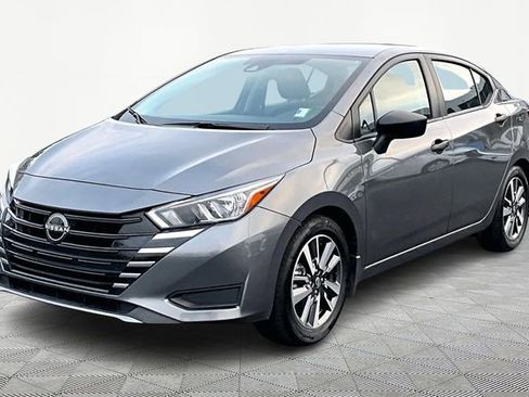 Used 2024 Nissan Versa S w/ S Plus Package image 3