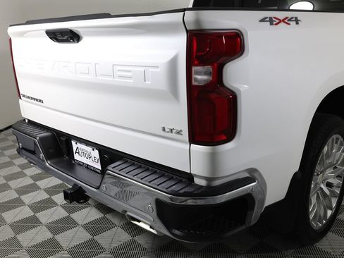 Used 2025 Chevrolet Silverado 1500 LTZ w/ LTZ Premium Package AWD/4WD image 50