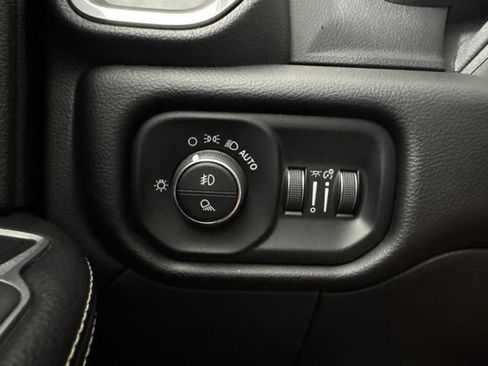 Used 2022 RAM 2500 Laramie AWD/4WD image 20