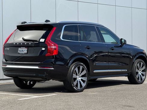 Used 2024 Volvo XC90 T8 Plus AWD/4WD image 5