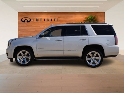Used 2020 GMC Yukon SLT w/ Premium Edition image 4