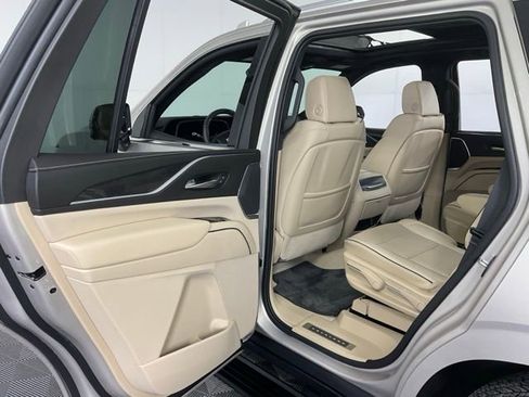 Certified 2023 Cadillac Escalade Premium Luxury w/ Performance Package image 30