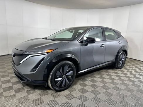 Used 2023 Nissan Ariya AWD image 7